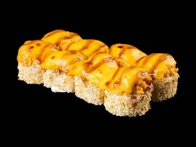 Запеченный ролл с крабом и чеддером