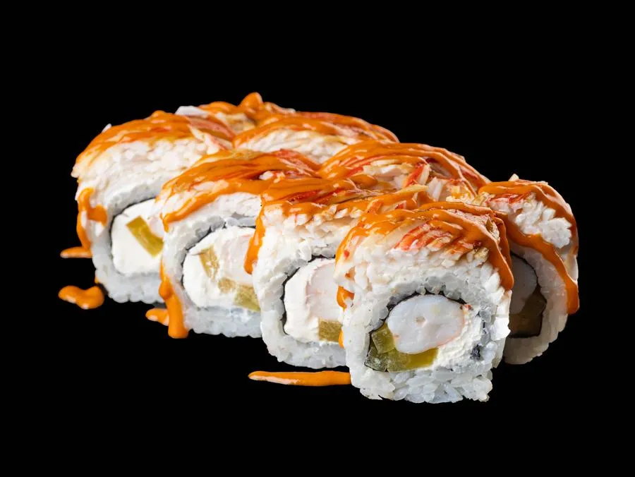 Ролл с крабом, креветкой и соусом Том-Ям